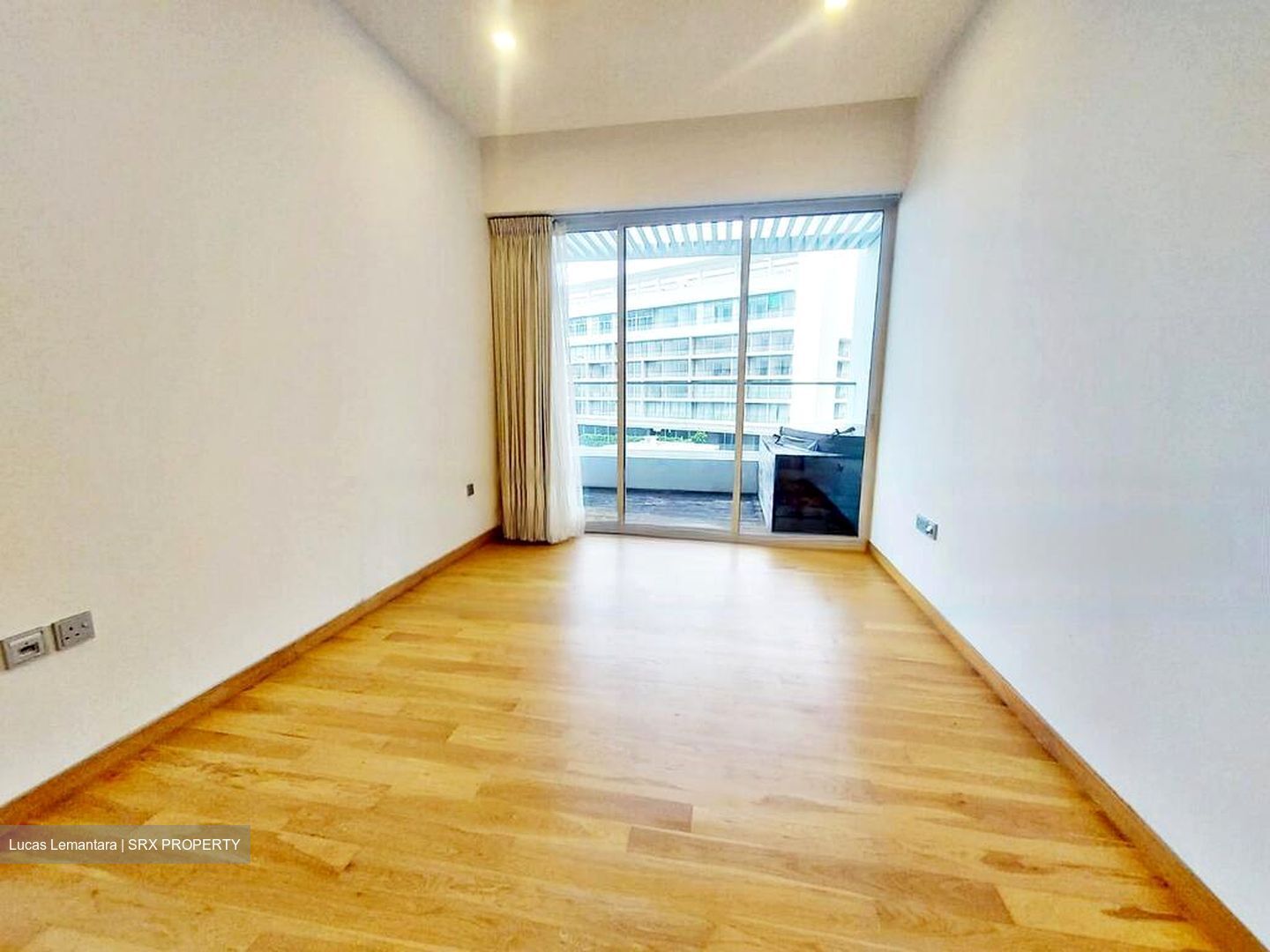 The Peak @ Cairnhill II (D9), Apartment #482025091